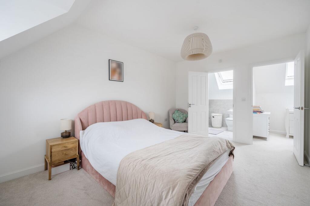 Additional image 10 of Van Brugh Avenue, Coulsdon, CR5