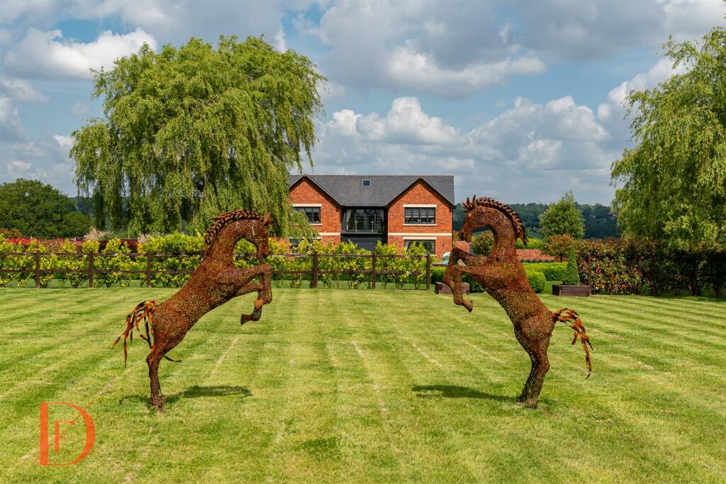 Additional image 42 of Coopersale Lane, Theydon Bois