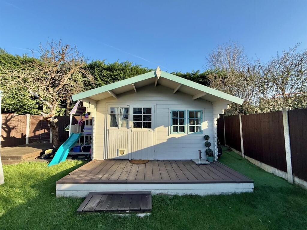 Additional image 14 of Oakland Gardens, Hutton, Brentwood