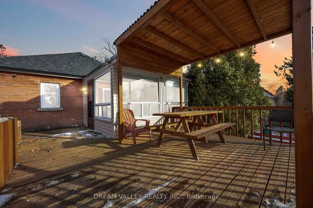 Additional image 36 of 74 Rosemount Dr