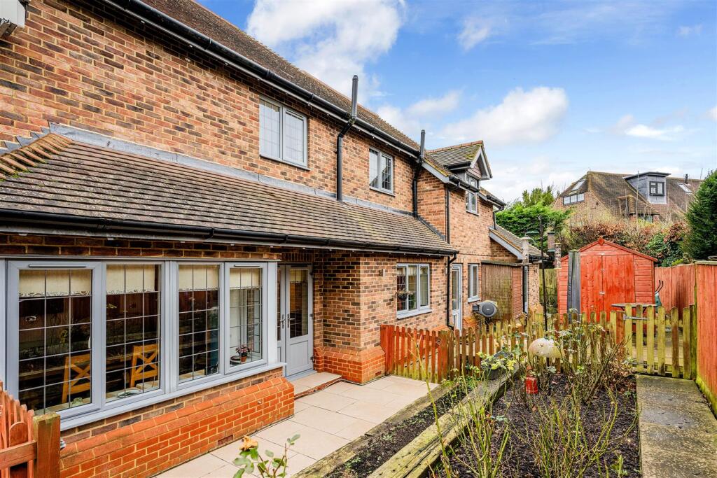 Additional image 20 of High Oaks Close, Coulsdon