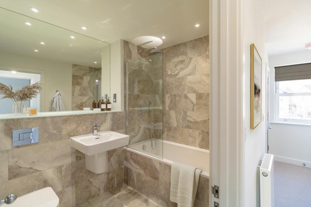 Additional image 7 of Manningtree Park, Mistley, Manningtree