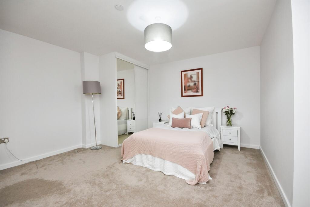 Additional image 10 of Ingrave Road, Brentwood