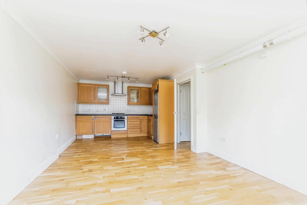 Additional image 7 of Godstone Road, Whyteleafe, Surrey, CR3