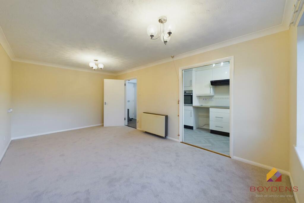 Additional image 4 of Maldon Court, Colchester