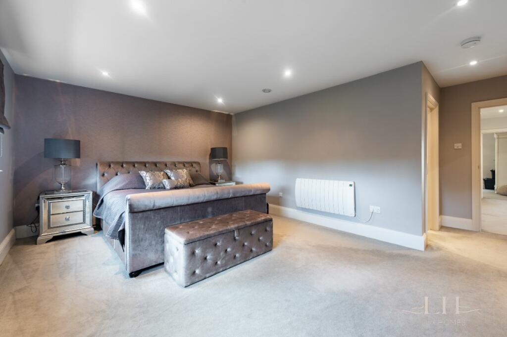 Additional image 17 of Coxtie Green Road, Brentwood