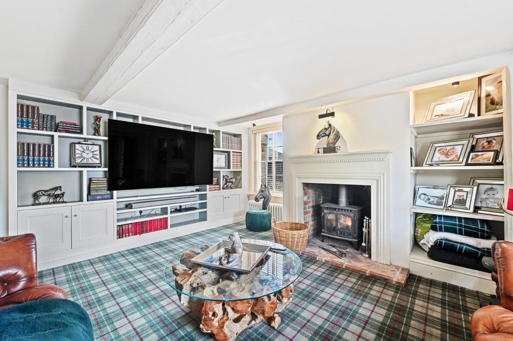 Additional image 32 of Frinton Road, Thorpe-Le-Soken