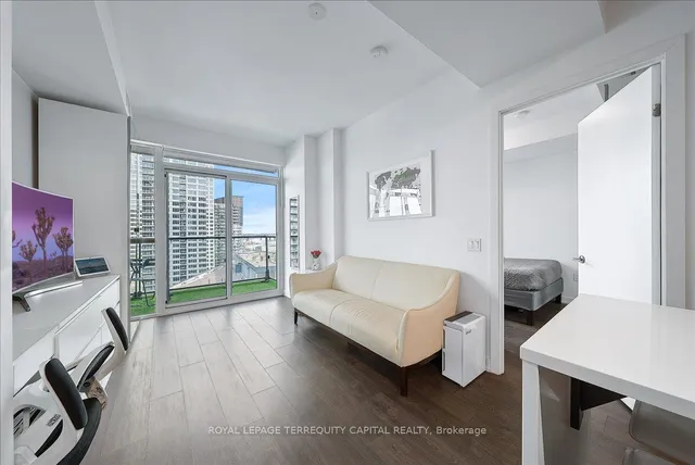 Additional image 16 of 38 Iannuzzi St Unit 2209