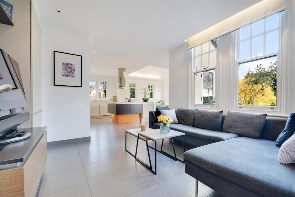 Additional image 12 of Hillwood Grove, Hutton Mount, Brentwood