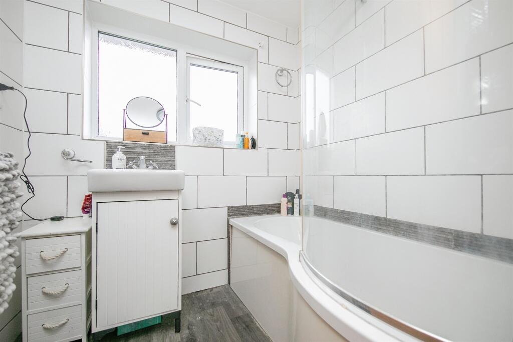 Additional image 11 of Richmond Crescent, Harwich