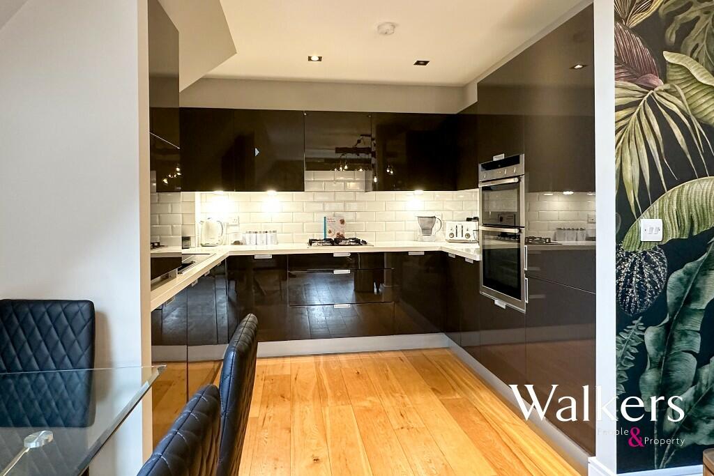 Additional image 6 of Roof Garden Apartment, The Galleries, Brentwood