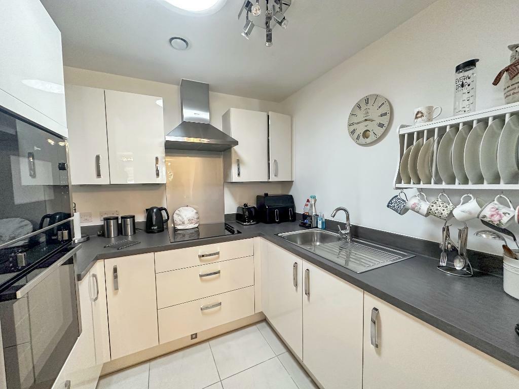 Additional image 6 of Addington Road, Sanderstead, Surrey, CR2 8AX