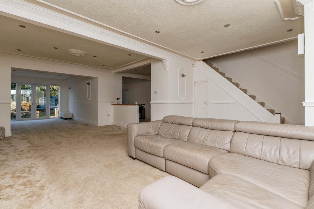 Additional image 6 of Oak Avenue, Crays Hill, Billericay, Essex, CM11