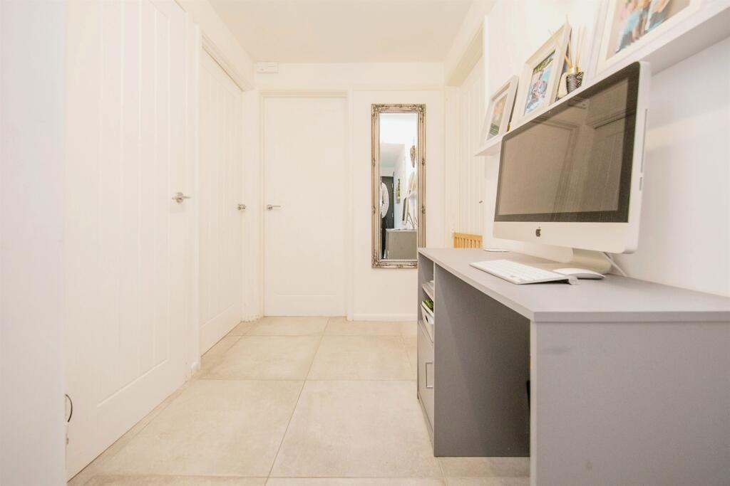 Additional image 10 of Bay View Crescent, Little Oakley, Harwich