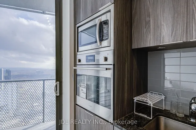 Additional image 22 of 11 Wellesley St Unit 4612