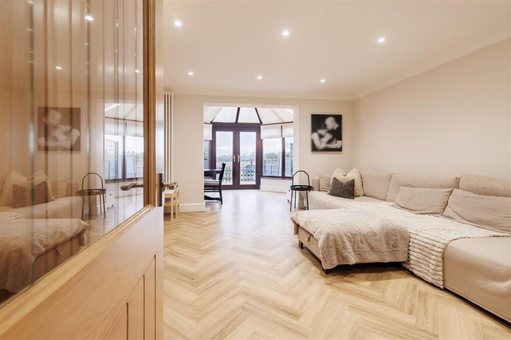 Additional image 2 of Green Close, Epping Green, Epping