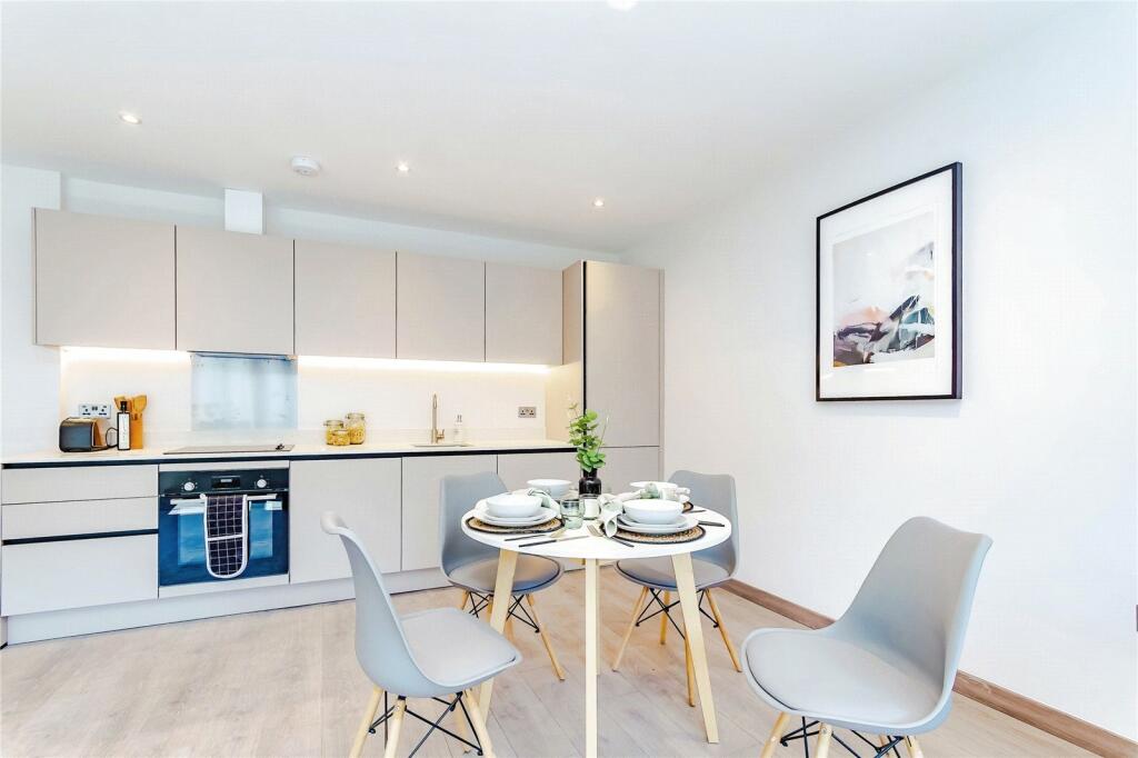 Additional image 5 of Croydon Road, Caterham, Surrey, CR3