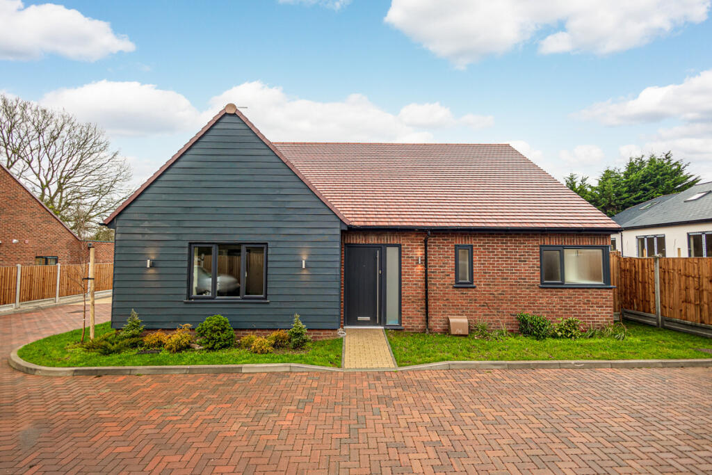 Additional image 25 of Tottenhoe North Drive, Brentwood, CM13