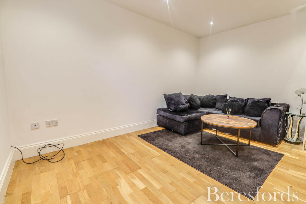 Additional image 5 of Coxtie Green Road, Pilgrims Hatch, CM14