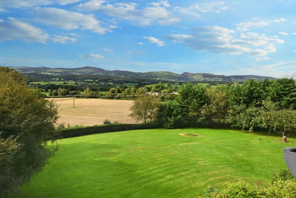 Additional image 2 of Rhosesmor, Mold