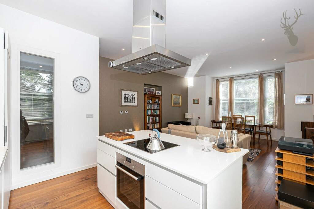 Additional image 8 of Piercing Hill, Theydon Bois,