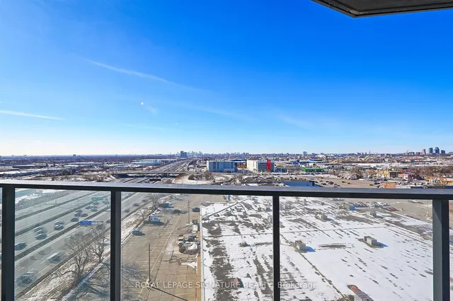 Additional image 29 of 36 Zorra St Unit 1202