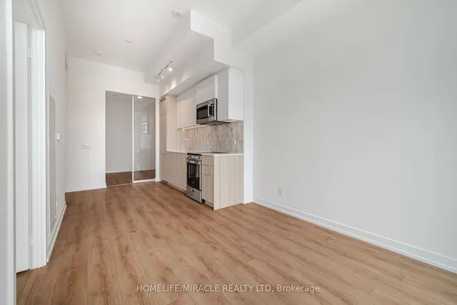 Additional image 12 of 500 Dupont St Unit 317