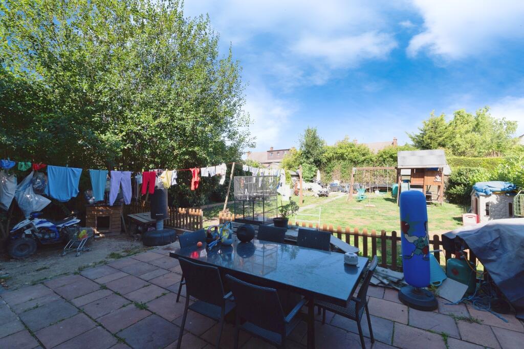 Additional image 19 of Short Lane, Ramsden Heath, Billericay, Chelmsford, CM11