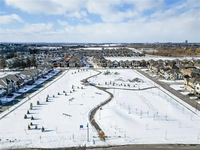 Additional image 46 of 10 Vineyard Drive