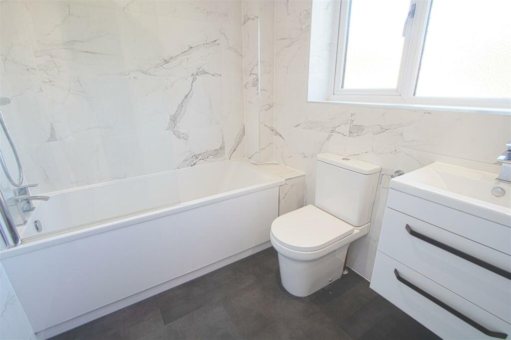 Additional image 5 of Lampern Crescent, Billericay