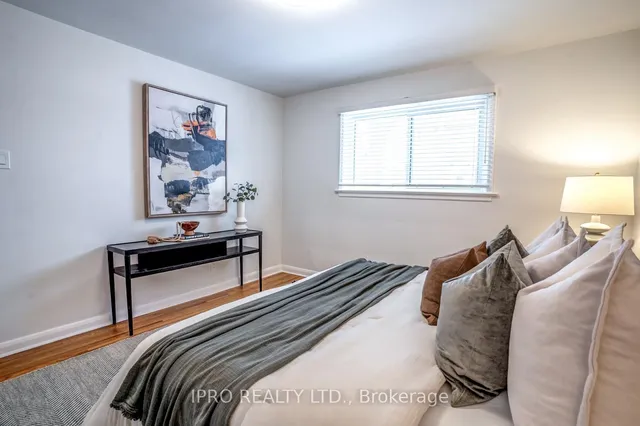 Additional image 20 of 3263 Lawrence Ave