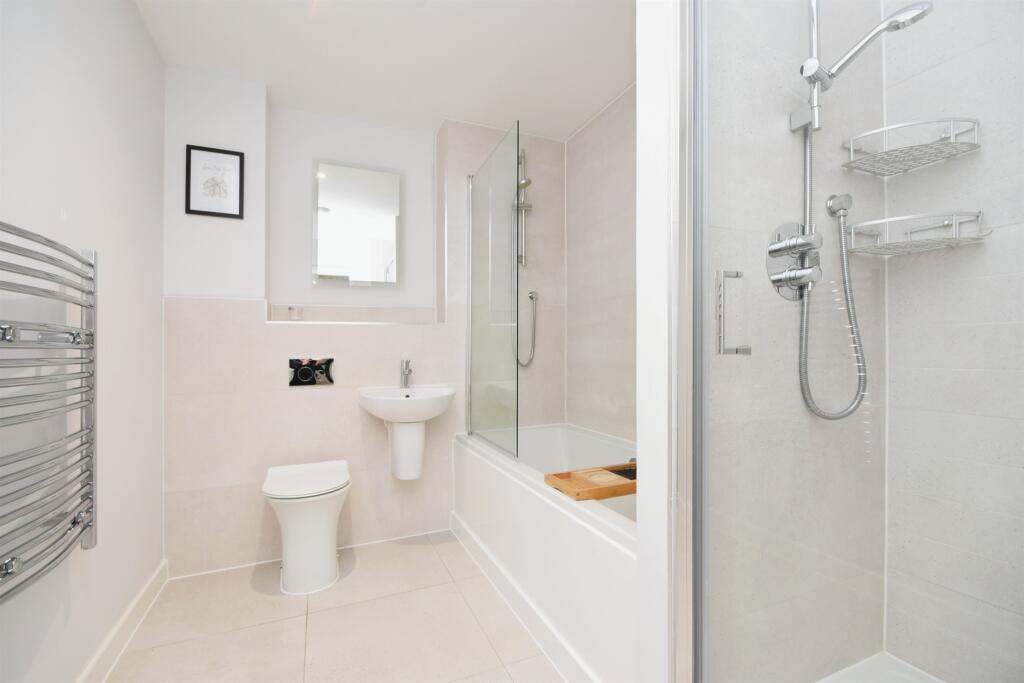 Additional image 11 of Ingrave Road, Brentwood