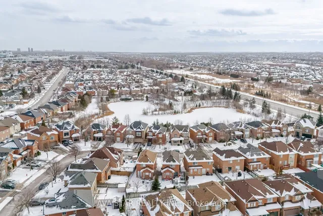 Additional image 24 of 13 Brambirch Cres