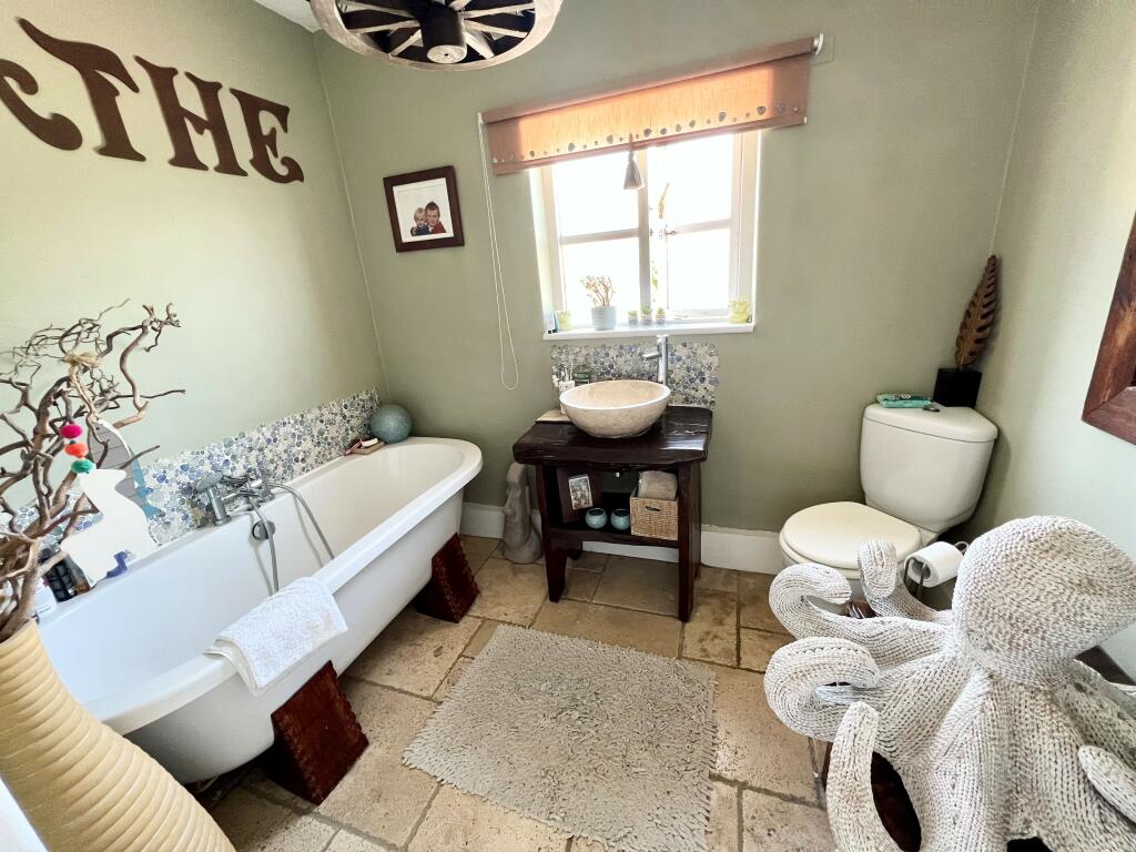 Additional image 7 of Parkside, Matching Tye, Matching, Essex, CM17