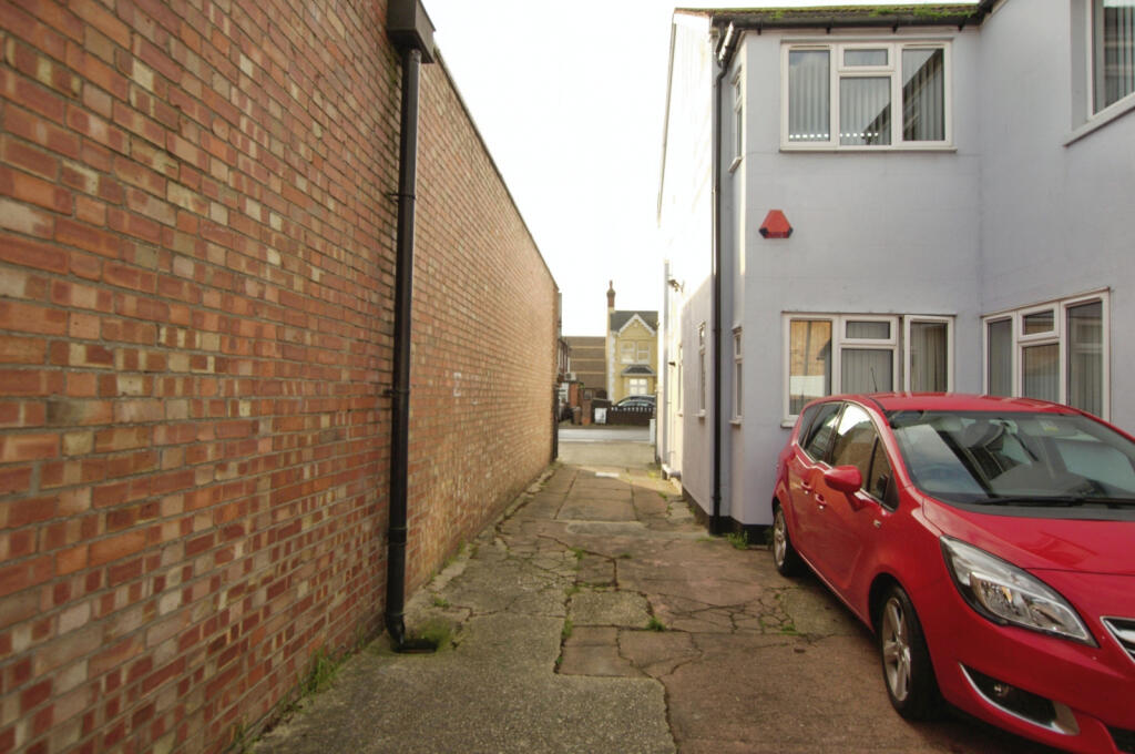 Additional image 22 of Carnarvon Road, CO15