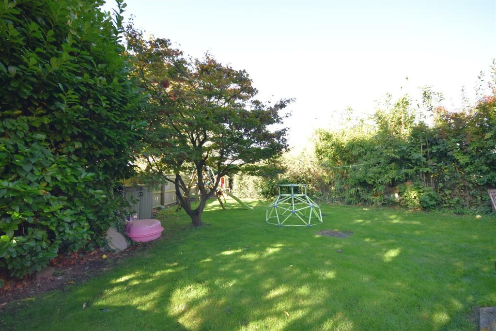 Additional image 19 of Stonebank Drive, Little Neston