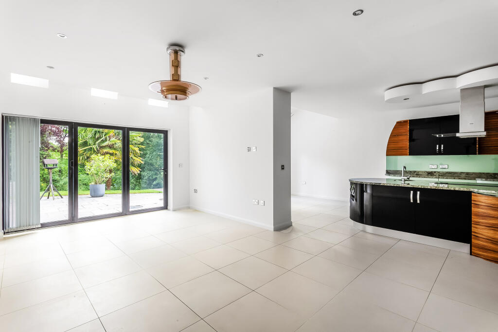 Additional image 21 of Westhall Road, Warlingham, Surrey