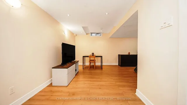 Additional image 33 of 197 Baronwood Crt