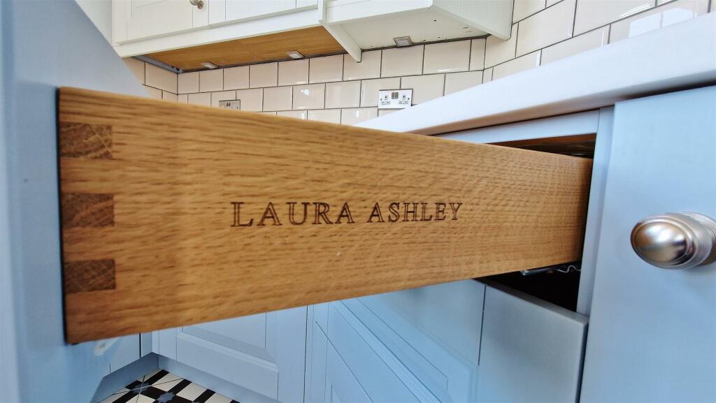 Additional image 11 of The Grand, The Esplanade, Frinton-On-Sea