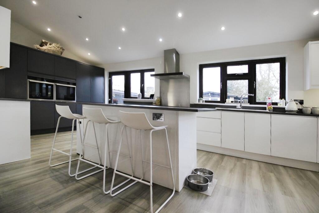 Additional image 3 of Maldon Road, Colchester, CO5
