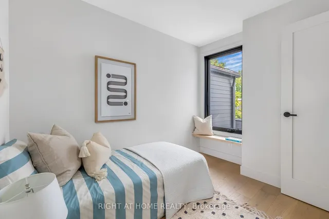 Additional image 28 of 768 Richmond St