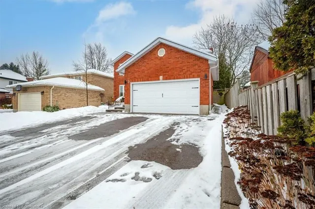 Additional image 4 of 7 Chandos Dr