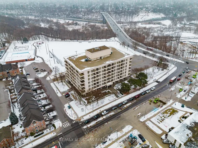 Additional image 2 of 1 Leaside Park Dr Unit 303
