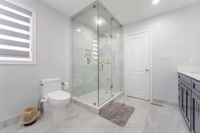 Additional image 20 of 4 Runnymede Cres