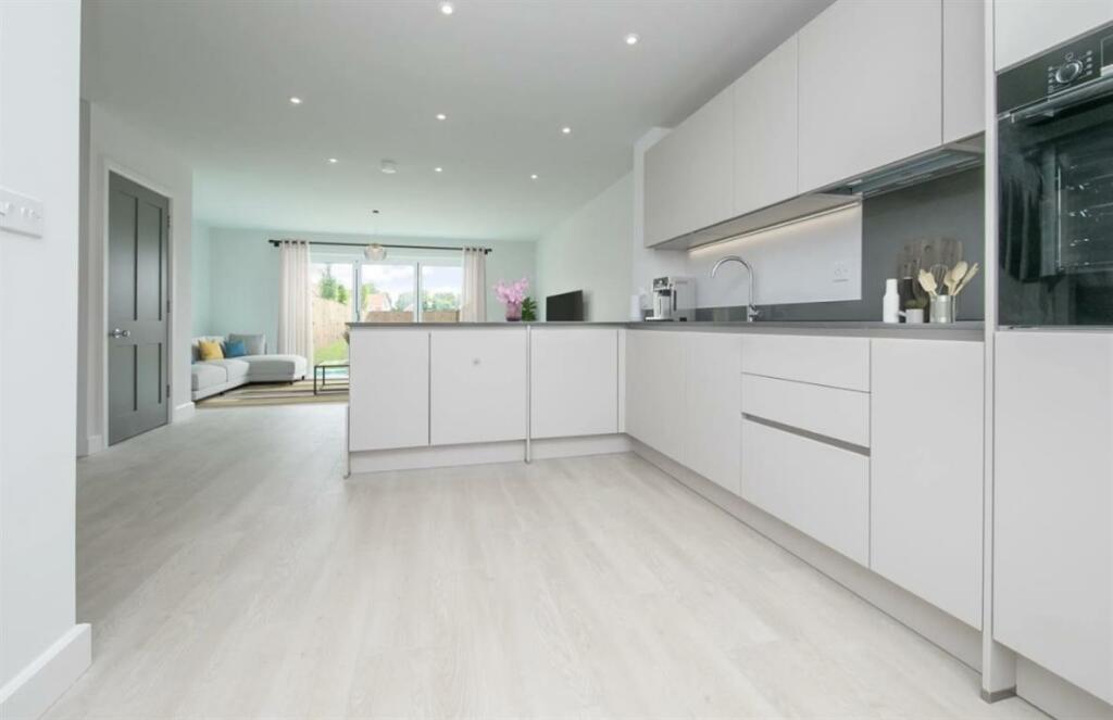 Additional image 4 of Manningtree Park, Mistley, Manningtree