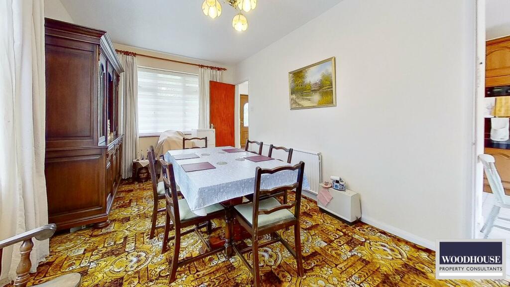 Additional image 4 of Hamlet Hill, Roydon, CM19