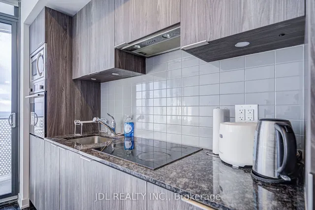 Additional image 20 of 11 Wellesley St Unit 4612