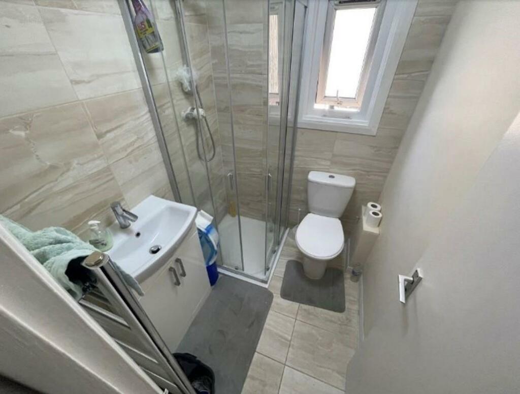 Additional image 5 of Kidderminster Road, Croydon