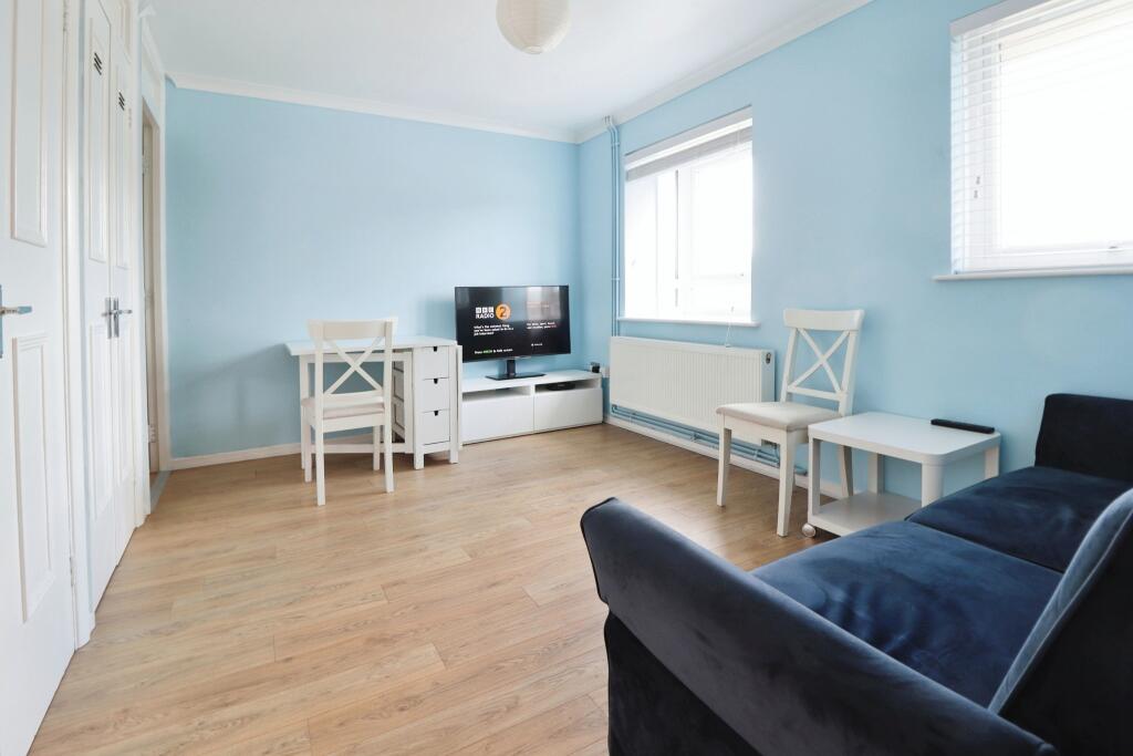 Additional image 2 of Lorrimore Close, Billericay, CM12