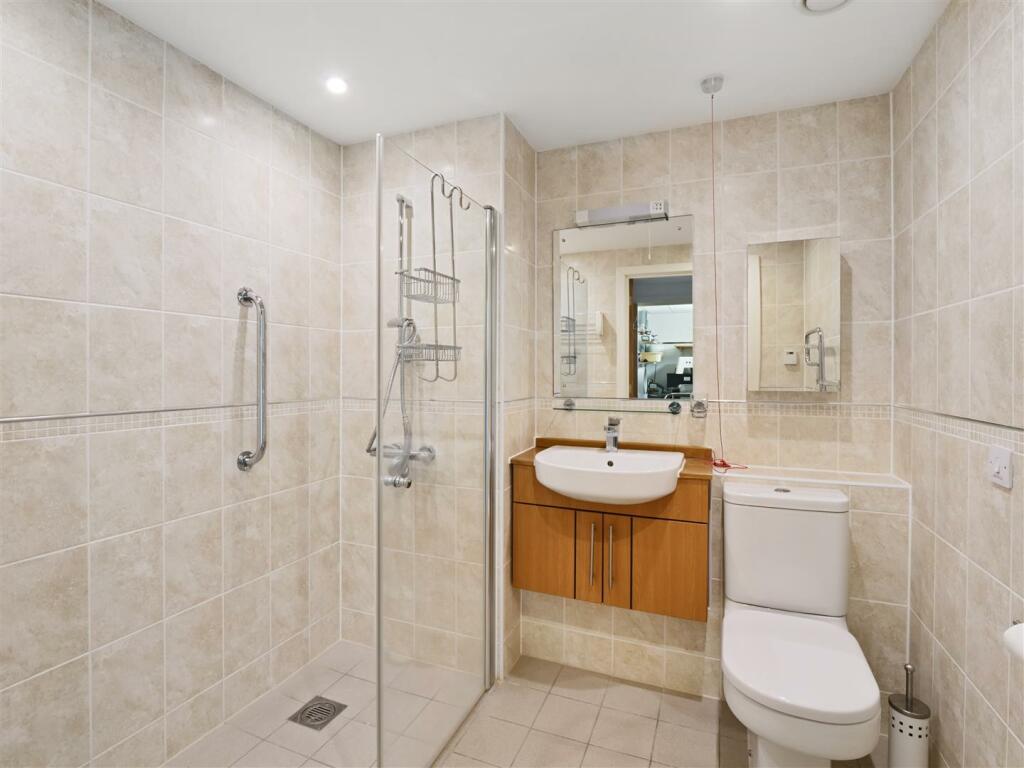 Additional image 8 of Limpsfield Road, Sanderstead, South Croydon